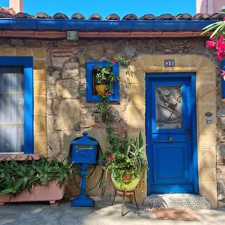 Maison Sur La Roche, Terrasse Avec Sublime Vue Mer, Classee 5 Etoiles, Quartier Des Peintres, Au Calme, Parking Prive, Clim Et Wifi * Collioure