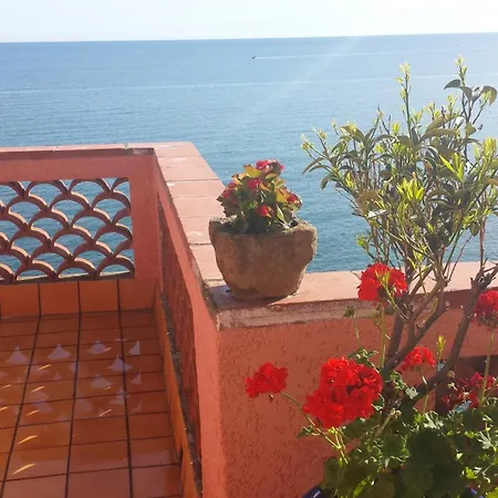 Maison Sur La Roche, Terrasse Avec Sublime Vue Mer, Classee 5 Etoiles, Quartier Des Peintres, Au Calme, Parking Prive, Clim Et Wifi *