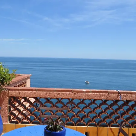 Maison Sur La Roche, Terrasse Avec Sublime Vue Mer, Classee 5 Etoiles, Quartier Des Peintres, Au Calme, Parking Prive, Clim Et Wifi * Collioure